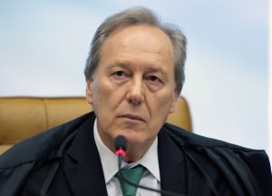 bancoImagemFotoAudiencia_AP_200403