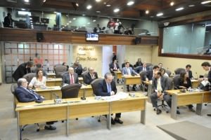 5e8a0ede01c63f3062fd62d3f361669ainter_250-300