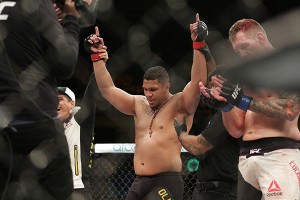 cleberyamaguchi_ufcfightnight_bader_vs_minotouro2_21