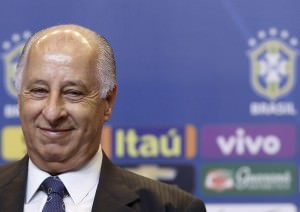 O presidente da CBF, Marco Polo del Nero participa da entrevista coletiva depois do anuncio dos jogadores que participarao dos jogos contra Argentina e Peru pelas eliminatorias da Copa do Mundo 2018, na Barra, Rio de Janeiro, Brasil, Setembro, Quinta-feira 22, 2015. A selecao jogara em Buenos Aires e Salvador dias 12 e 17 de novembro respectivamente. Foto Alan Lima/Mowa Press