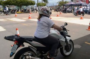 Detran- Pilotagem para mulheres