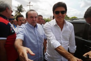 Nelter Queiroz- E Robinson