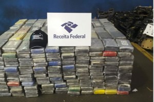 Apreensão de cocaína no porto de Santos