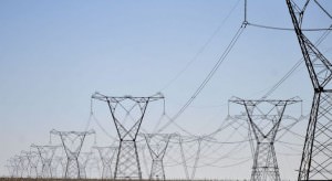 Linhas de transmissão de energia, energia elétrica