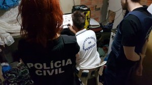 polícia