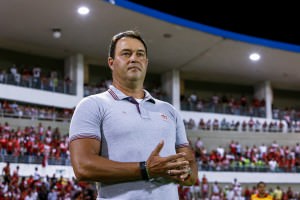 ROBERTO FERNANDES