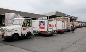 x90550392_Active-temperature-control-containers-carrying-ChinasSinovac-experimental-COVID-19-vaccine.jpg.pagespeed.ic.DNcWU9wPEt