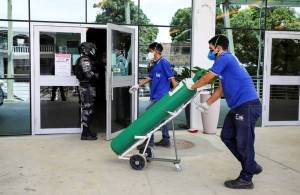 2021-01-14t184405z-737006410-rc2u7l9n5we4-rtrmadp-3-health-coronavirus-brazil-amazon